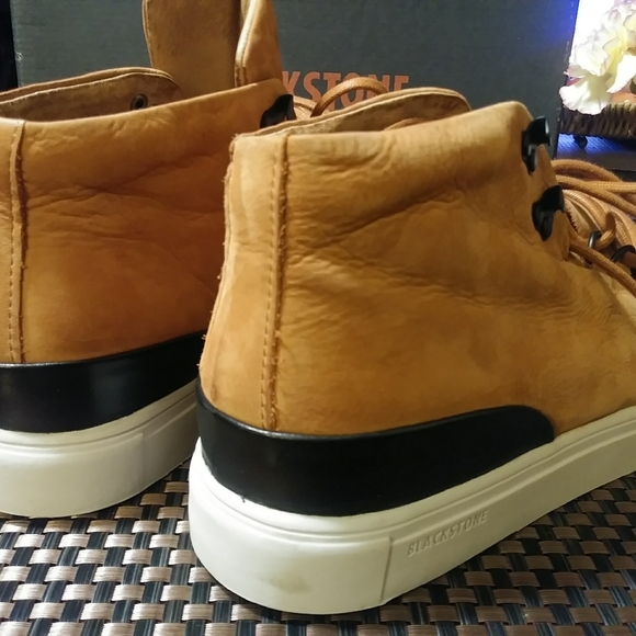 Blackstone "Corteccia" New in box. - Picture 4 of 16